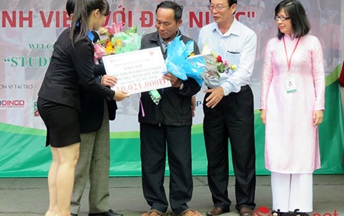 ĐH Đông Á: Nhân lên truyền thống sinh viên trách nhiệm với đất nước và cộng đồng